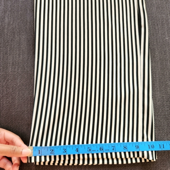 Dynamite High Waisted Wide-Leg Black & White Striped Pants Size Large - Picture 12 of 12